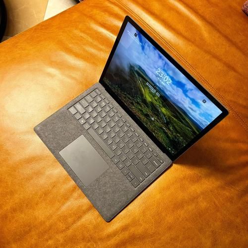 微软SurfaceLaptop系列笔记本轻薄且性能强？-红绒网