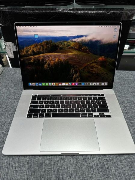 苹果笔记本玩游戏怎么样 macbookpro能玩大型游戏吗-红绒网